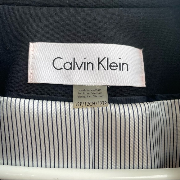 Calvin Klein Flap-Pocket Two-Button Blazer Size 12P - Picture 11 of 14